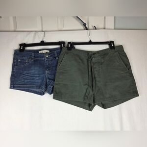 Women’s Shorts (Lot Of 2)